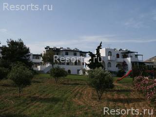 Albatross Hotel & Bungalows 10